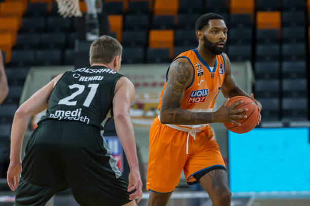 边路的突击 边路的突击