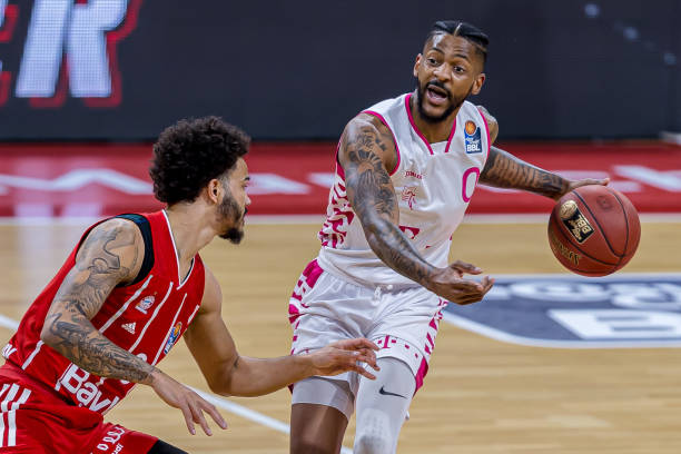 厚的板凳深 厚的板凳深