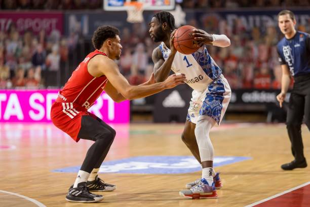 争格局中 争格局中